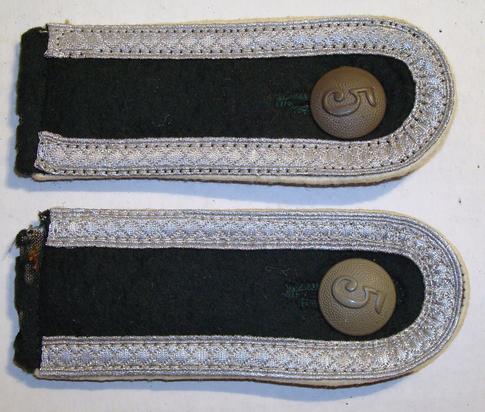 INFANTRY NCO SHOULDER BOARDS