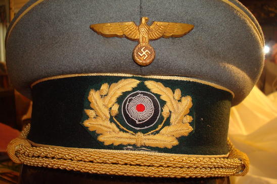 KNIGHTS CROSS w/ OAK LEAVES AND SWORDS VISOR CAP 