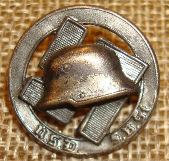 WWII GERMAN STAHLHELM MEMBER’S LAPEL PIN