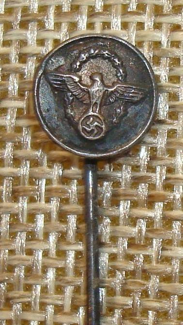 WWII GERMAN POLICE 8YEAR MEDAL STICKPIN